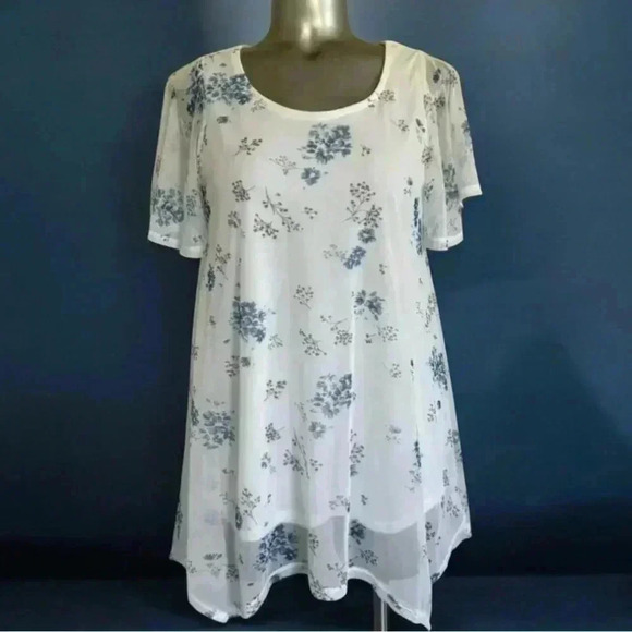 Very Cute Floral Print Boho Mesh Top - Picture 6 of 6